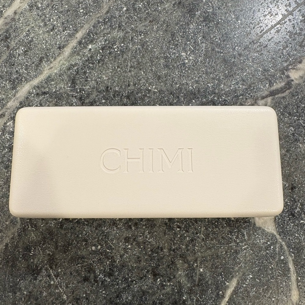 Chimi Core 10 - Ecru Sunglasses - Picture 5 of 9